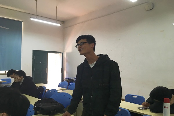同学发言
