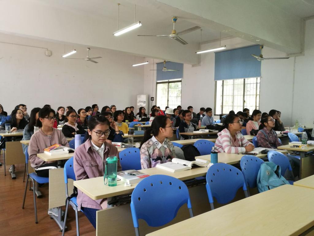 同学们认真听期末总结