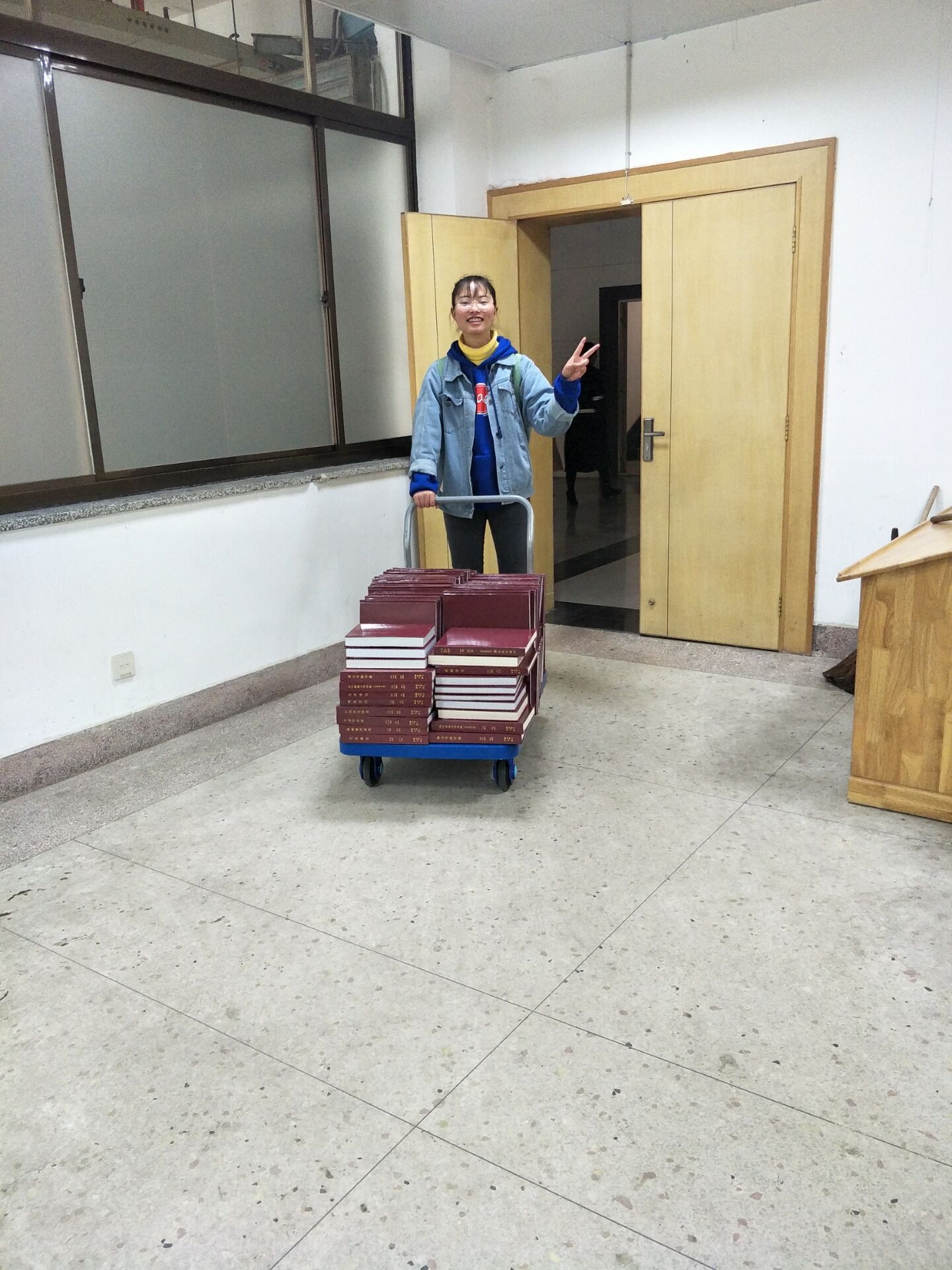 图书搬运员宋燕